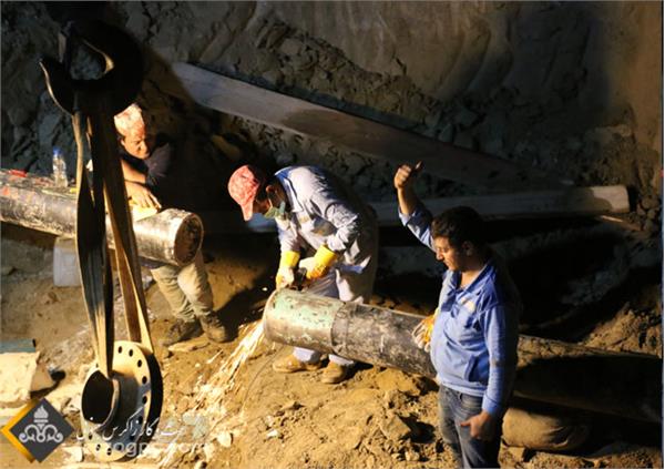 افزایش تولید روزانه ۰/۴۴ میلیون متر مکعبی گاز  با راه اندازی حوضچه اتصال چاه های ۱۴ و ۱۸ سرخون  15