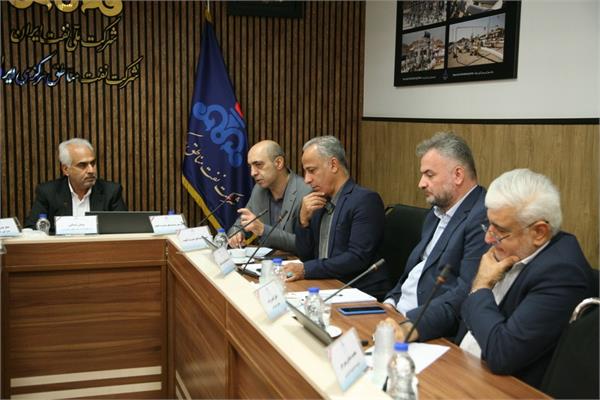 موفقیت در اخذ گواهینامه استانداردهای ایزو در شرکت نفت مرکزی 3