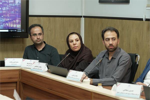آیین معارفه و تکریم سرپرست جدید بهداشت ، ایمنی و محیط زیست نفت مناطق مرکزی ایران برگزار شد 18