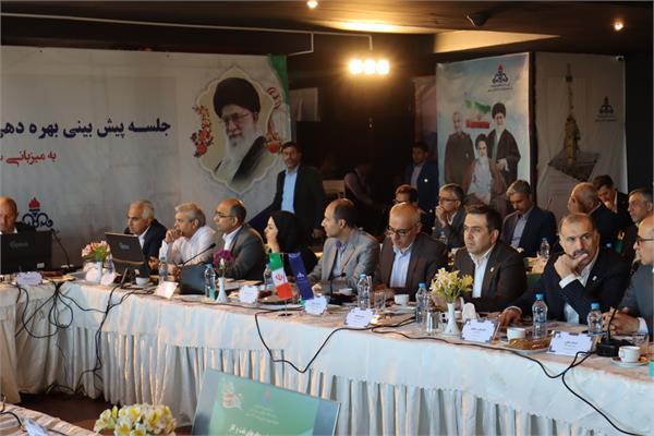 جلسه پیش بینی بهره دهی چاه های شرکت نفت مناطق مرکزی ایران / شرق و سراجه قم 10