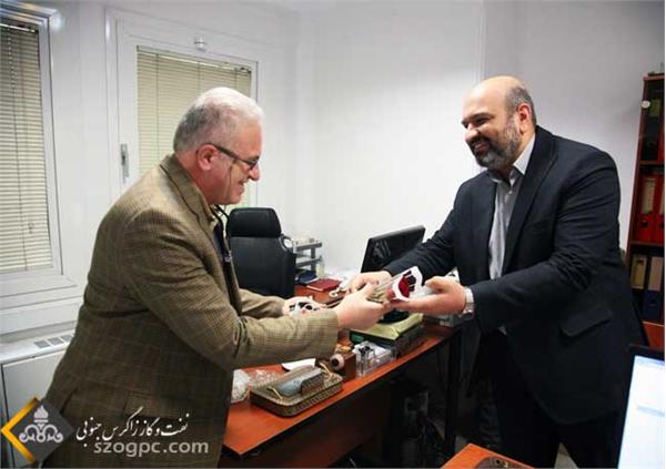 تقدیر از همکاران اداره آموزش شرکت نفت مناطق مرکزی ایران 7