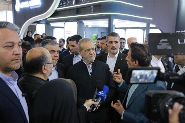 بازدید رئیس‌جمهوری از بیست‌ونهمین نمایشگاه نفت / ۱ 3