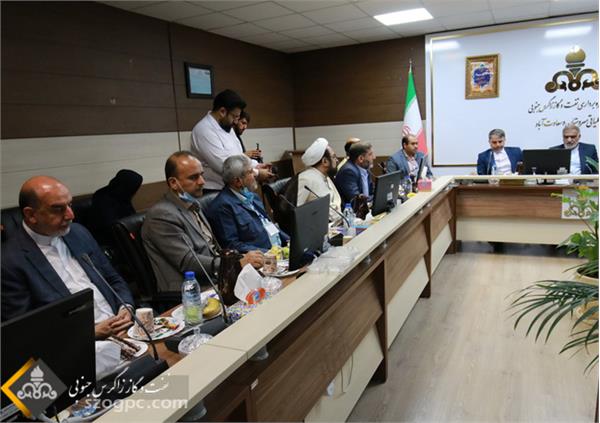 تقدیر عضو کمیسیون انرژی مجلس شورای اسلامی از نفت مناطق مرکزی ایران 11