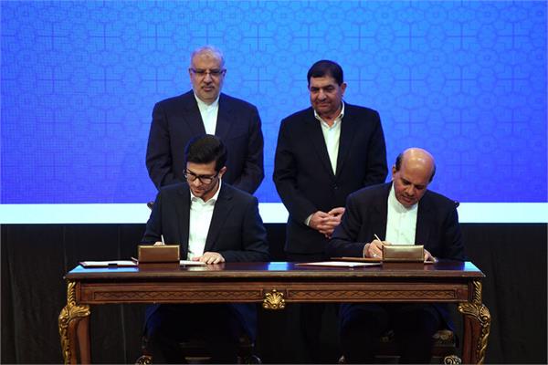آیین امضای قراردادهای توسعه ۶ میدان‌ نفتی به ارزش ۱۳ میلیارد دلار 8