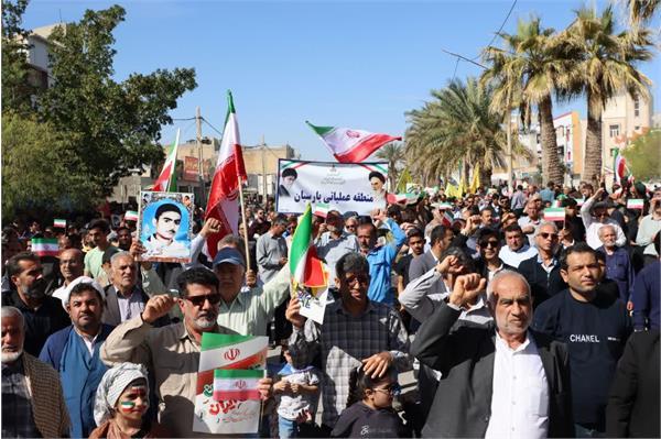 حضور کارکنان شرکت بهره‌برداری نفت و گاز زاگرس جنوبی در راهپیمایی ۲۲ بهمن 12