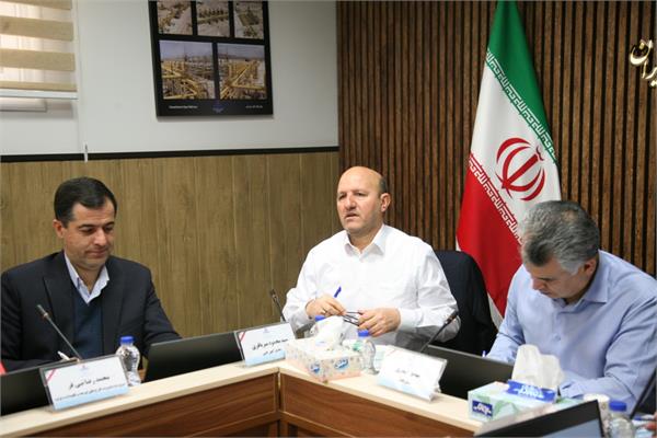 جلسه پیش بینی تولید شرکت نفت مناطق مرکزی ایران در مناطق تحت پوشش زاگرس جنوبی 16