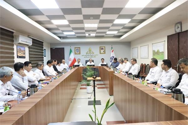 بازدید مدیر عامل از منطقه عملیاتی نار و کنگان 17