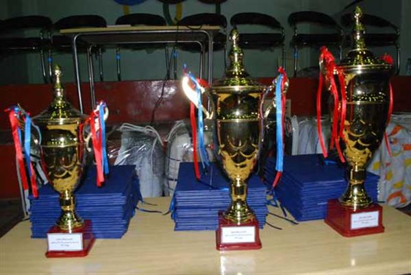 دهمین دوره مسابقات والیبال 10