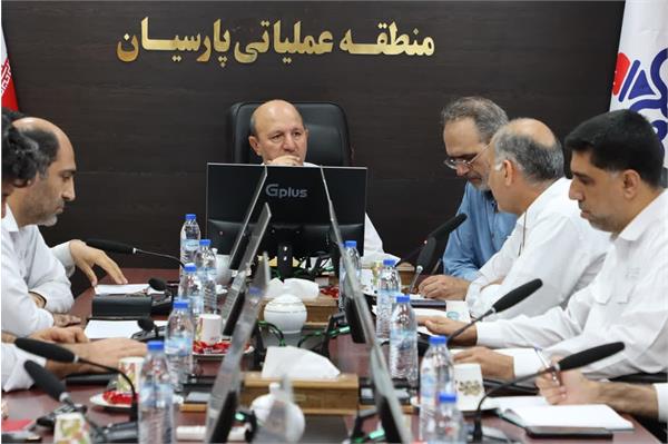 بازدید سرپرست شرکت زاگرس جنوبی از منطقه عملیاتی پارسیان 9