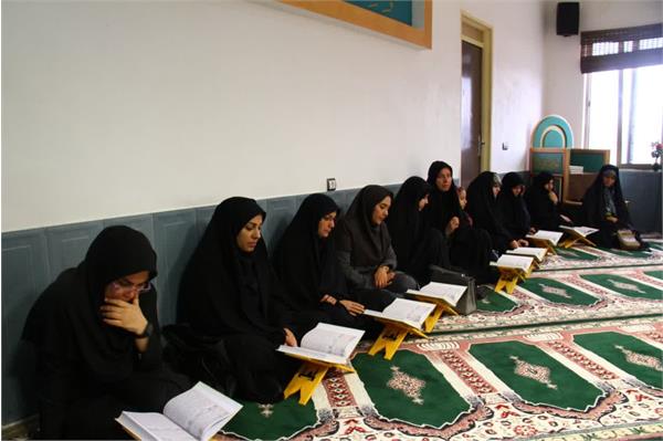 برگزاری محفل انس با قرآن در منطقه عملیاتی سروستان و سعادت آباد 13