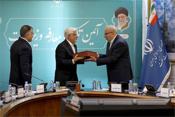 برگزاری آیین معارفه «پاک‌نژاد» با حضور معاون اول رئیس‌جمهوری 5