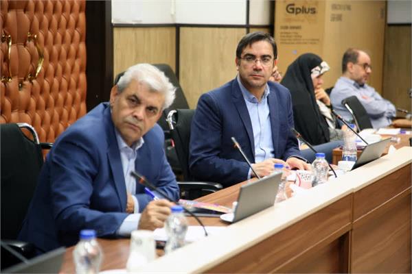 جلسه بررسی و ارائه راهکارهای حل مسائل مدیریت مالی شرکت نفت مناطق مرکزی ایران 1