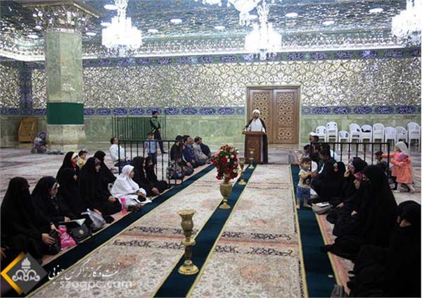 آیین غبارروبی ضریح حرم حضرت معصومه(س) توسط کارکنان شرکت نفت مناطق مرکزی ایران 11