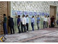 آیین غبارروبی ضریح حرم حضرت معصومه(س) توسط کارکنان شرکت نفت مناطق مرکزی ایران 2