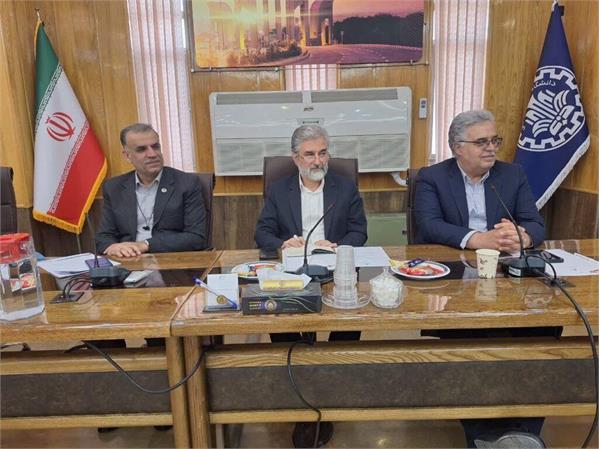 امضای تفاهم‌نامه همکاری مشترک میان شرکت بهره‌برداری نفت و گاز غرب و دانشگاه صنعتی اصفهان 2