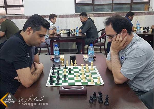 رقابت ورزشکاران در رشته های مختلف اولین المپیاد فرهنگی _ ورزشی شرکت نفت مناطق مرکزی ایران 8