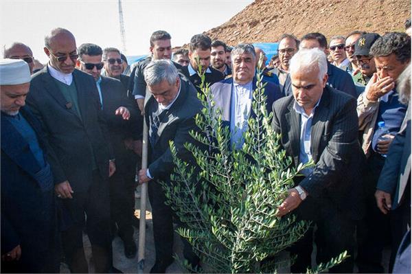 آیین آغاز طرح توسعه میادین نفتی سومار، سامان و دلاوران 5