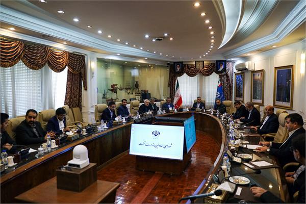 نخستین نشست پاک‌نژاد با شورای معاونان وزارت نفت 2