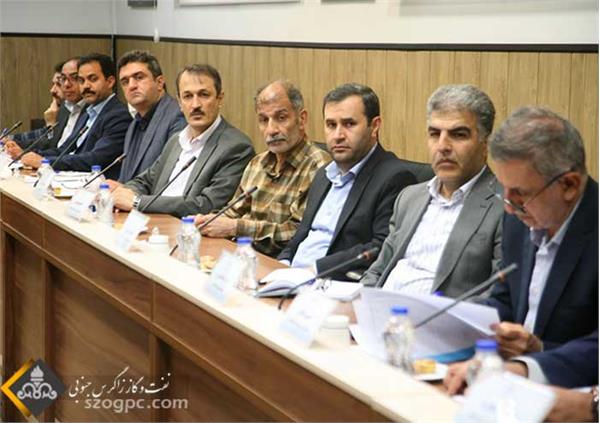 نشست تبیین سیاست های ساخت داخل با حمایت از شرکت های دانش بنیان داخلی 12