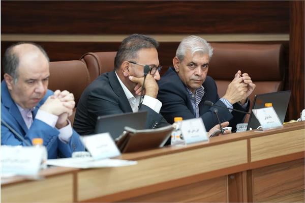 برگزاری نشست های پیش بینی بهره دهی چاه های شرکت نفت مناطق مرکزی ایران 23