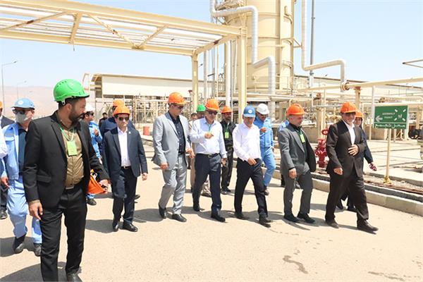 بازدید مدیر عامل شرکت نفت مناطق مرکزی ایران از منطقه عملیاتی سروستان و سعادت آباد 6