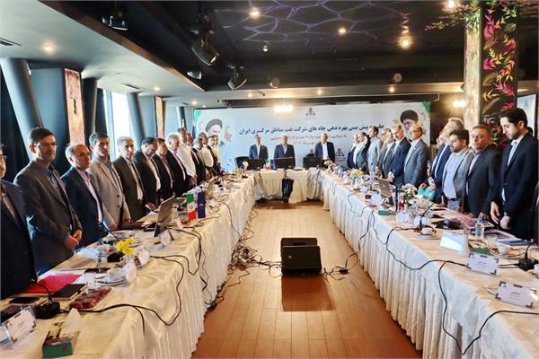 جلسه پیش بینی بهره دهی چاه های شرکت نفت مناطق مرکزی ایران / شرق و سراجه قم 18