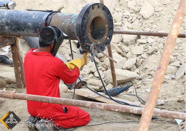 افزایش تولید روزانه ۰/۴۴ میلیون متر مکعبی گاز  با راه اندازی حوضچه اتصال چاه های ۱۴ و ۱۸ سرخون  16