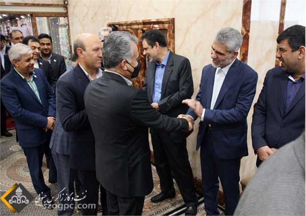 حضور مدیر عامل و مدیران ارشد شرکت نفت مناطق مرکزی ایران در دیدار نوروزی با وزیر نفت 19