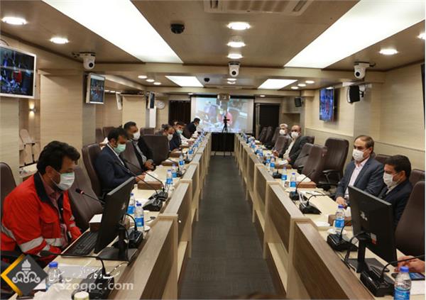 اعطای سردوشی به آتش نشانان نفت و گاز زاگرس جنوبی 5