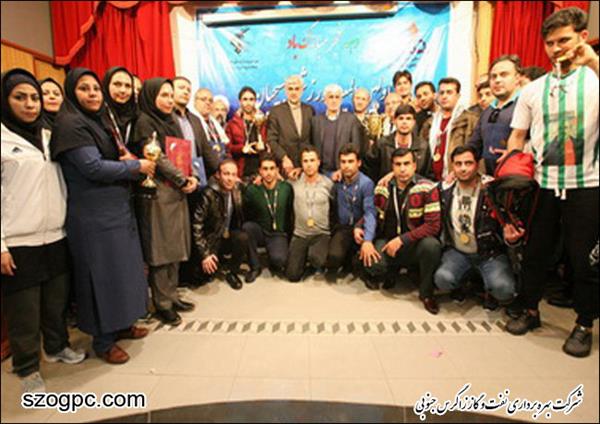 برگزاری مراسم اختتامیه اولین المپیاد ورزشی بسیجیان شرکت نفت مناطق مرکزی ایران (گزارش تصویری)