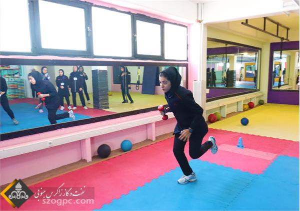 مسابقات ورزشی نفت مرکزی بانوان 9