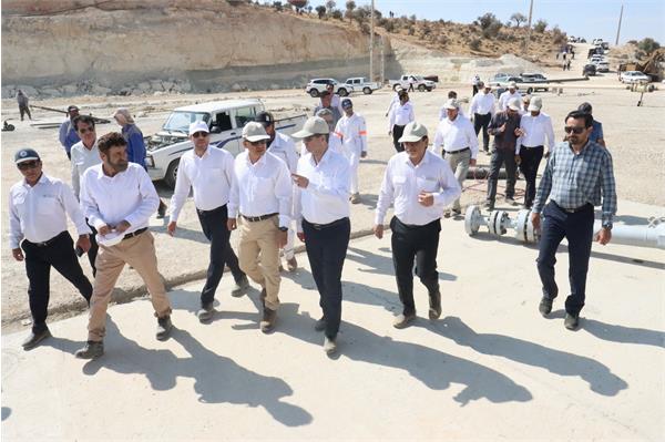 بازدید مدیرعامل شرکت نفت مناطق مرکزی ایران از مناطق عملیاتی آغار و دی زاگرس جنوبی 17