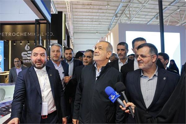 بازدید رئیس‌جمهوری از بیست‌ونهمین نمایشگاه نفت / ۱ 10
