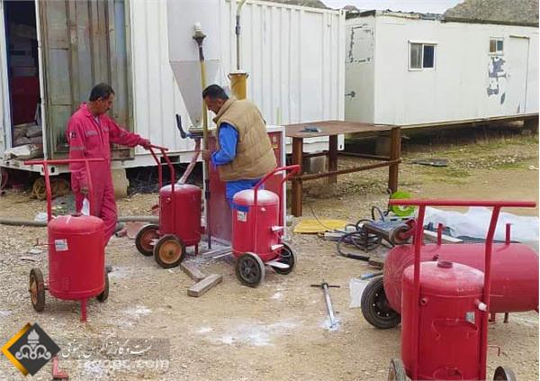 تعمیر و نوسازی یکدستگاه نازل هایدرانت ایمنی و 20 کپسول آتش نشانی مستعمل 1