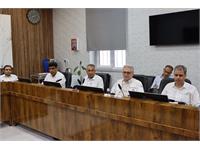 نشست مدیر عامل زاگرس جنوبی و هیات همراه با مدیریت پالایشگاه گاز پارسیان 3