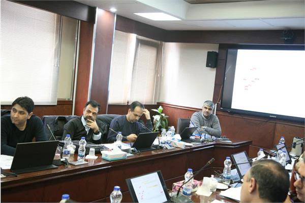 جلسات کارشناسی پیش بینی بهره دهی چاه های نفت و گاز غرب 3