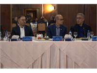 جلسه پیش بینی بهره دهی چاه های شرکت نفت مناطق مرکزی ایران / شرق 10