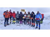 صعود مشترک کوهنوردان نفت مناطق مرکزی ایران و شرکت های تابعه به قله دالاخانی 12