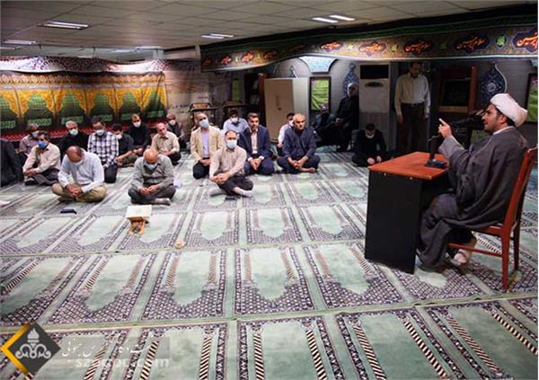 برگزاری مراسم عزاداری اربعین حسینی و برپایی ایستگاه صلواتی در ستاد نفت مرکزی 10