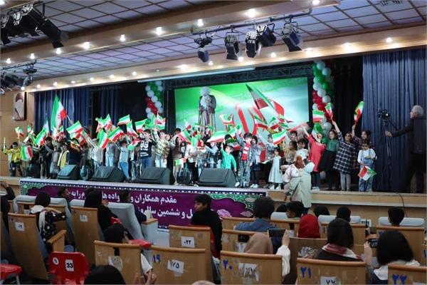جشن دهه پرفروغ فجر در شرکت بهره‌برداری نفت و گاز زاگرس جنوبی 5