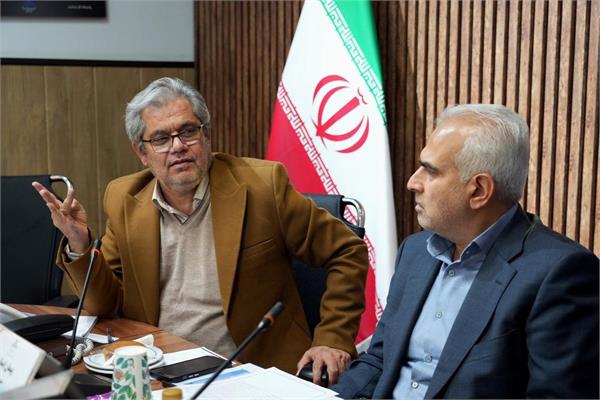 نشست آخرین وضعیت طرحهای اولویت دار شرکت نفت مناطق مرکزی 2