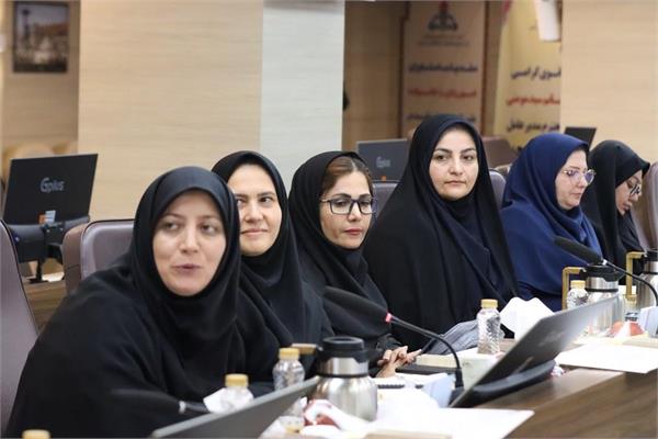 برگزاری نشست بانوان شرکت ملی نفت ایران به میزبانی شرکت بهره‌برداری نفت و گاز زاگرس جنوبی 9