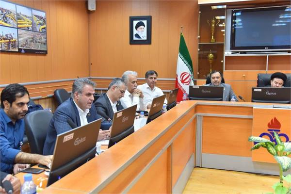 بازدید مشاور وزیر نفت در امور ایثارگران از منطقه عملیاتی خانگیران 2