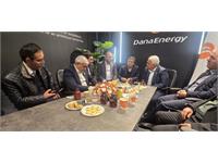 بازدید مدیرعامل شرکت نفت مناطق مرکزی ایران از نمایشگاه نفت خوزستان 1