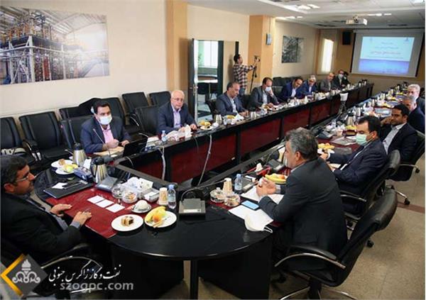 نشست مشترک مدیرعامل شرکت نفت مناطق مرکزی ایران با رئیس پژوهشگاه صنعت نفت 16