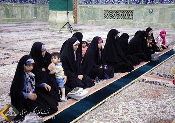 آیین غبارروبی ضریح حرم حضرت معصومه(س) توسط کارکنان شرکت نفت مناطق مرکزی ایران 9