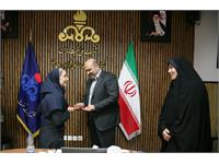 تقدیر از برگزیدگان مسابقات ورزشی بانوان بالای ۲۶ سال شرکت نفت مناطق مرکزی ایران 4
