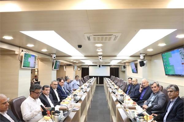 نشست فنی تخصصی مدیران صنعت نفت فارس در شرکت بهره‌برداری نفت و گاز زاگرس جنوبی 14