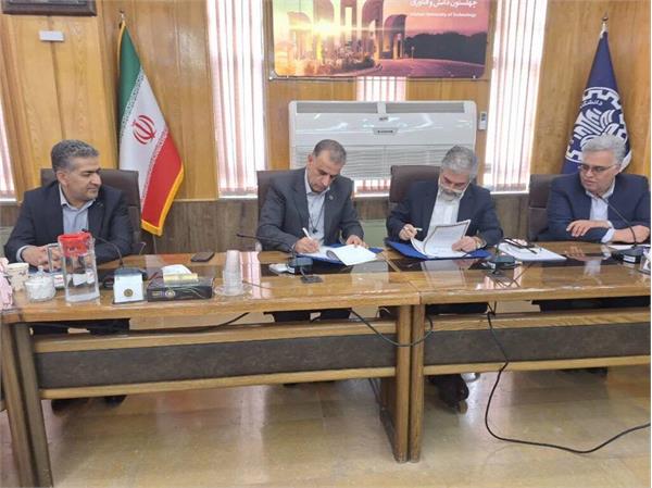 امضای تفاهم‌نامه همکاری مشترک میان شرکت بهره‌برداری نفت و گاز غرب و دانشگاه صنعتی اصفهان 1