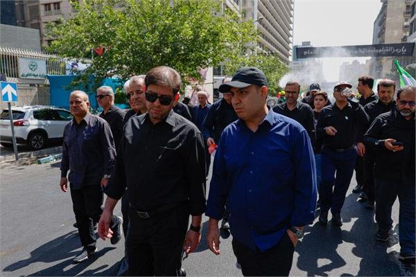 حضور وزیر نفت در مراسم تشییع آقای شهید ایران 6